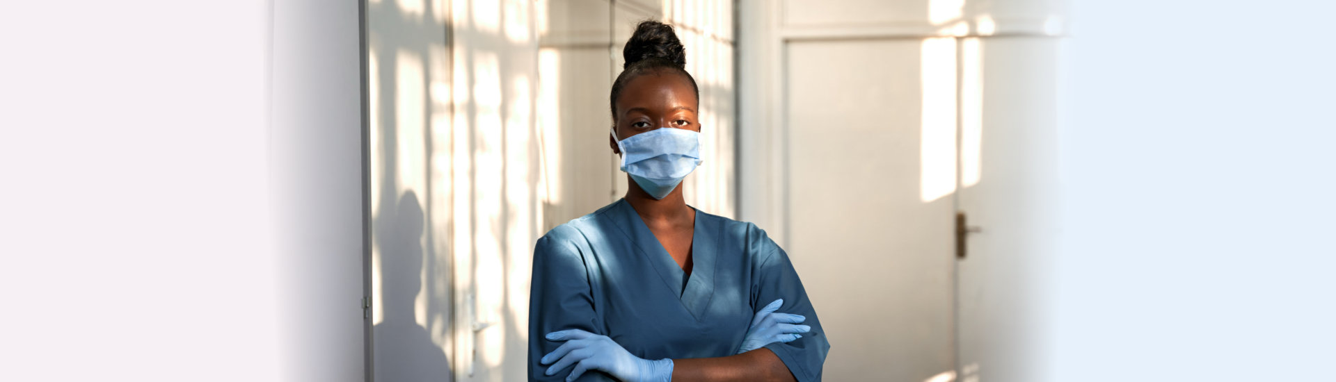 nurse wearing face mask